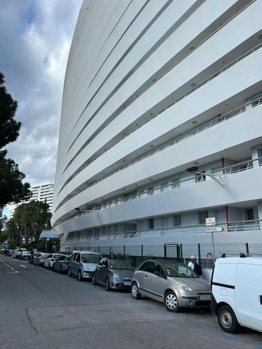 T2 Climatise Vue 11eme Etage Avec Acces Plages Apartment